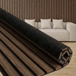 Fleksibel akustikpanel i røget egetræsfiner 2400x520x18 mm