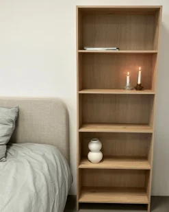 Maddie reol med 5 hylder i eg 175,5x66x25,5 cm