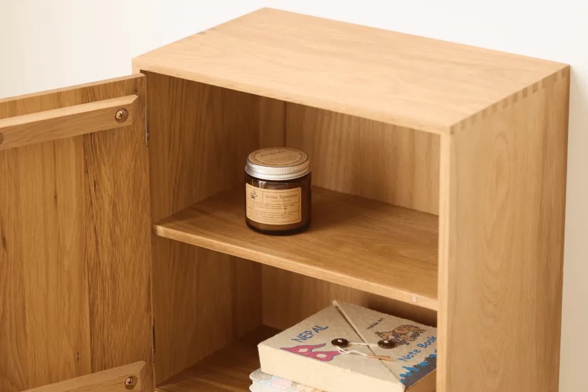 Rumi Vægreol med låge og hylde 33x20x33 cm eg inkl. vægophæng
