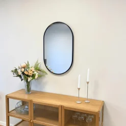 Sofie Ovalt Spejl Med Sort Ramme 50 x 80 cm
