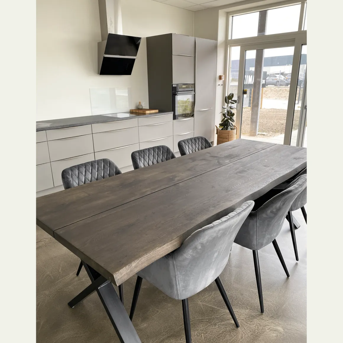 Susan plankebord - 240x95 cm - i smoked eg med krydsben - (Forberedt til tillægsplader)